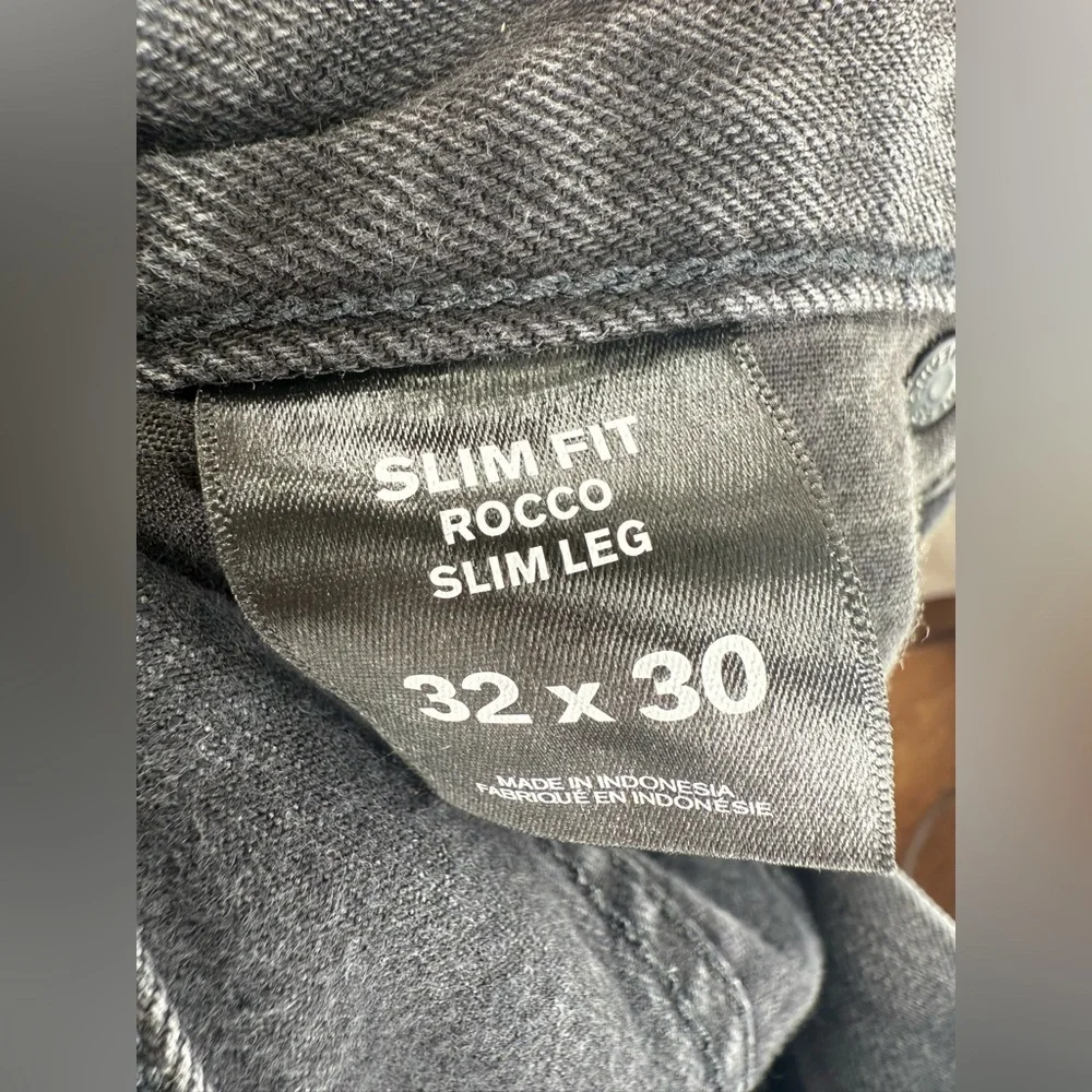 EUC Express Jeans Rocco Slim Leg Jeans